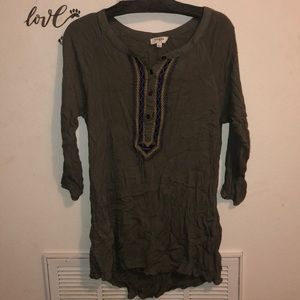 Umgee long tailed dressy top